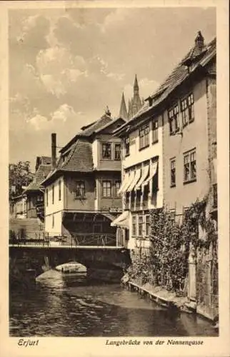 Ak Erfurt in Thüringen, Langebrücke von der Nonnengasse, Stadtansicht, alte Architektur