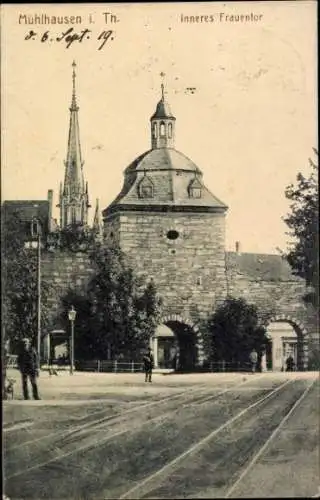 Ak Mühlhausen in Thüringen, Inneres Frauentor, s Gebäude, Straßenbahn Gleise, alte Architektur