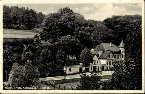 Ak Bad Iburg am Teutoburger Wald, Hotel Felsenkeller, Landschaft, Bäume, Gebäude