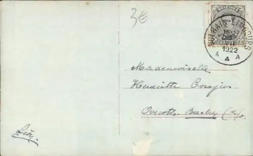 Ak Liebespaar, Lächelnde Frau, Tennisschläger