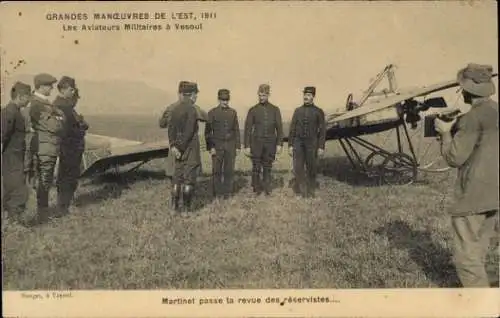 CPA Grandes manœuvres de l'Est de 1911, Aviateurs Militaires à Vesoul, Martinet passe la revue