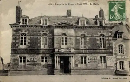 Ak Sarzeau Morbihan, Rathaus von  französische Republik, Werbung für Byrah und Byrrh