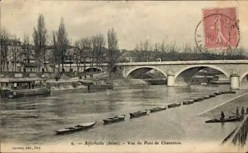 Ak Alfortville Val de Marne, Seine, Brücke von Charenton, Boote, Stadtansicht, Landschaft