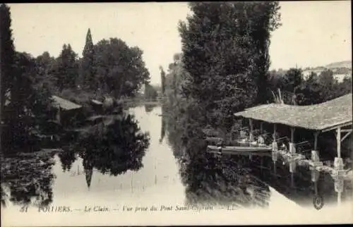 Ak Poitiers Vienne, Fluss Le Clain, Aussicht vom Pont Saint-Cyprien, ruhige Landschaft