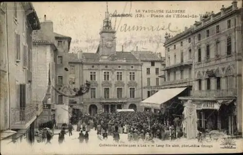 Ak Orange Vaucluse, Marktplatz, Menschenmenge, Hôtel de Ville, Turmuhr, alte Fotografie
