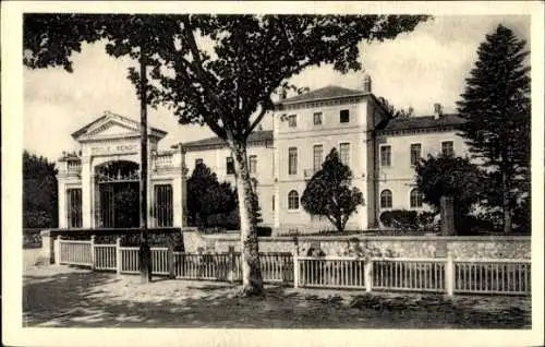 Ak Vaucluse, Benoit Schule