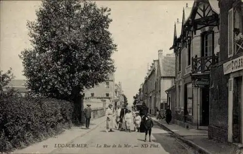 Ak Luc sur Mer Calvados, La Rue de la Mer