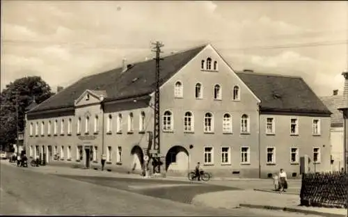 Ak Neukirch in der Lausitz, HO-Hotel Oberland