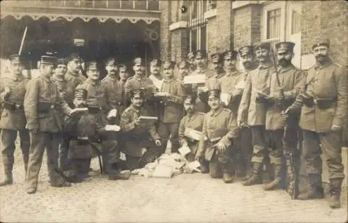 Foto Ak Deutsche Soldaten in Uniform, Landwehr