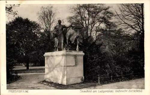 Ak Münster in Westfalen, Standbild am Ludgeriplatz, Viehzucht, Statue, Park