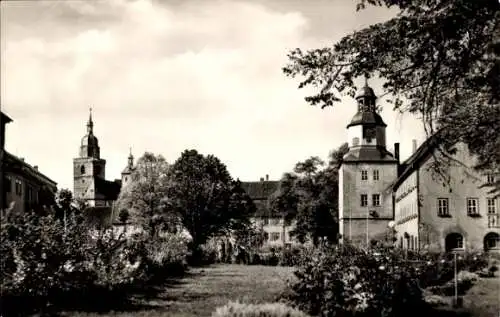 Ak Bad Tennstedt in Thüringen, Rathaus,  Gebäude, Garten, Wolken