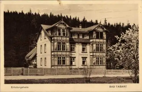 Ak Tabarz im Thüringer Wald, Erholungsheim, Haus Veronika, Bauwerk, ländliche Umgebung