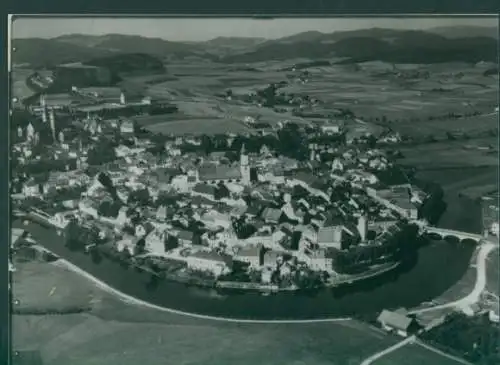 Foto Ak Cham Bayern,Fliegeraufnahme der Ortschaft,Fluss