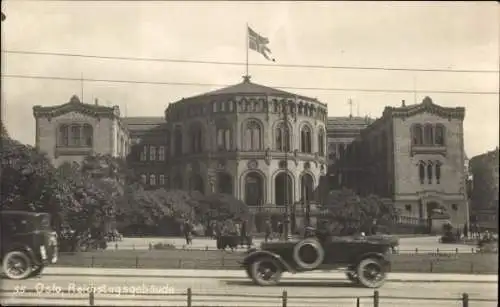 Ak Oslo Norwegen, Oslo Reichstagsgebäude,  Architektur, Flagge, alte Autos