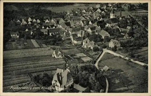 Ak Rudersberg in Württemberg, Luftaufnahme, Häuseransicht, ländliche Umgebung, Flugzeugblick