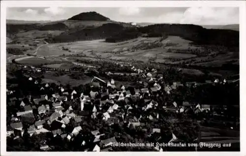 Ak Wäschenbeuren in Württemberg, Luftaufnahme von  Hohenstaufen, Landschaft, Flugzeugperspektive