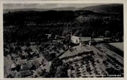 Ak Besseringen Merzig im Saarland, Luftaufnahme, Landschaft, Gebäude,  Saar