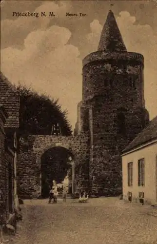 Ak Strzelce Krajenskie Friedeberg in der Neumark Ostbrandenburg, Neues Tor