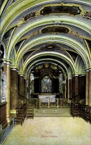 Ak Fulda in Hessen, Innenansicht des Doms, religiöse Atmosphäre, historische Architektur