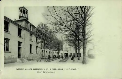 Ak Saint Denis Seine-Saint-Denis, Insitution des Religieuses de la Compassion, Cour Saint-Joseph