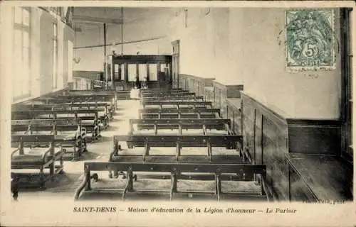 Ak Saint Denis Seine-Saint-Denis, Maison d'education de la Legion d'honneur, Le Parloir