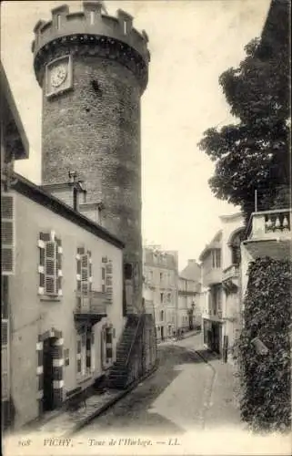 Ak Vichy Allier, Turm, Straßenansicht, Gebäude, Uhr
