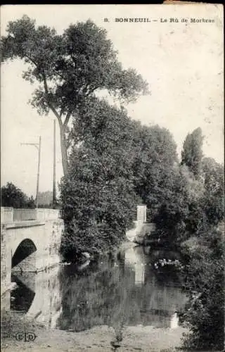 Ak Bonneuil sur Marne Val de Marne, Flussansicht, Brücke, Bäume, Schwarz-Weiß-Ausschnitt