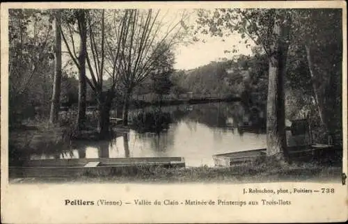 Ak Poitiers Vienne, Vallée du Clain, Morgenstimmung, Bäume, Wasser, Boote