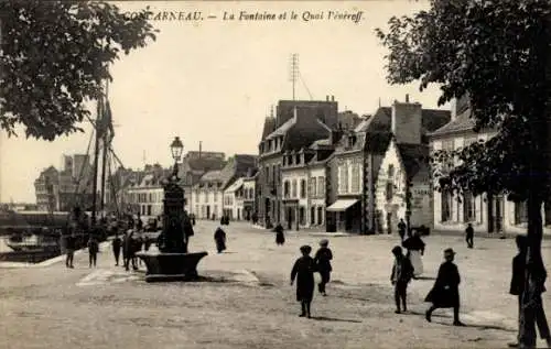 Ak Lanriec Concarneau Finistère, La Fontaine et le Quai Pineroff