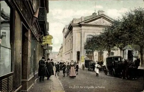 Ak Brest Finistère,  Rue d'Aiguillon, Gebäude, Straßenansicht, Theater
