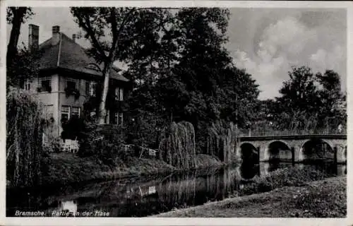 Ak Bramsche in Niedersachsen,  Partie in der Hase, Haus, Brücke, Wasser, Bäume