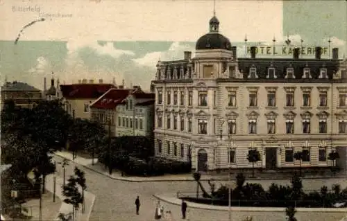 Ak Bitterfeld in Sachsen Anhalt, Hotel Kaserhof, Lindenstraße,  Architektur, Straßenansicht
