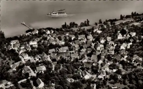 Ak Dingelsdorf Konstanz am Bodensee, Luftaufnahme, Bodensee, Schiffe, Häuser, Natur, Dorf