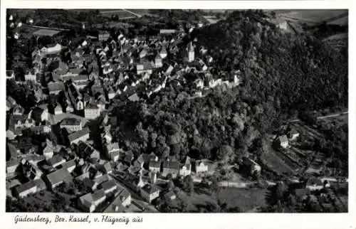 Ak Gudensberg in Hessen, Gesamtansicht, vom Flugzeug aus