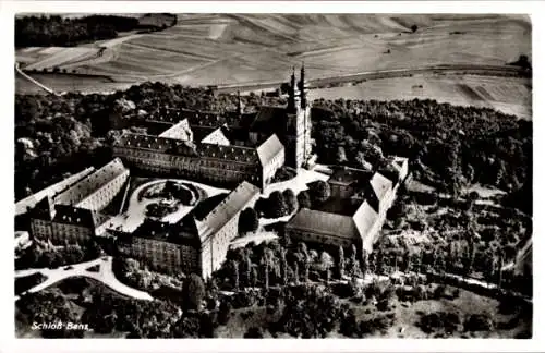 Ak Bad Staffelstein am Main Oberfranken, Schloss Banz, Fliegeraufnahme