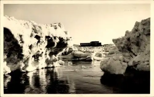 Foto Ak Nordseebad Wangerooge in Ostfriesland, Felsen, Winter, Eiszapfen
