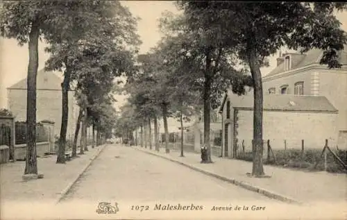 Ak Malesherbes Loiret, Avenue de la Gare