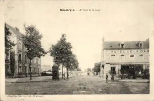 Ak Montargis Loiret, Hotel de la Gare, Avenue de la Gare,  Architektur, Straßenansicht