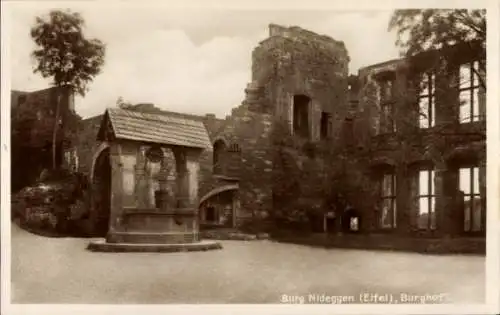 Ak Nideggen Eifel, Burgruine, Burghof, Brunnen, J. Baur