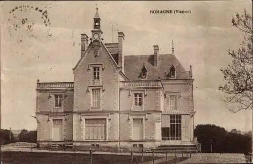 Ak Romagne Vienne, Historisches Gebäude, alte Architektur, Uhrturm, sepia