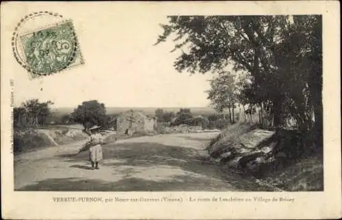 Ak Verrue-Purnon Vienne, La route de Lencloitre au Village de Brizay