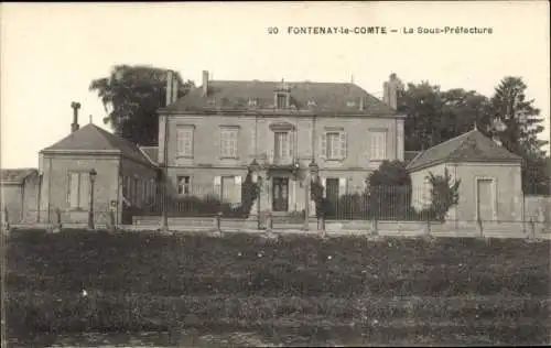 Ak Fontenay le Comte Vendée, La Sous-Prefecture