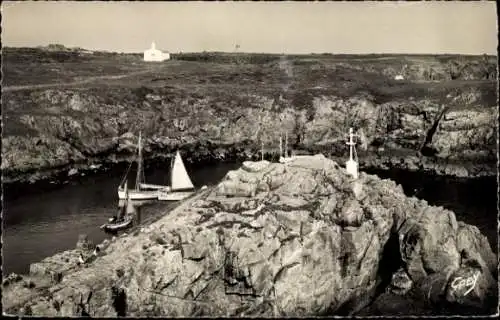 Ak Île d’Yeu Vendée, Port et Chapelle de la Meule
