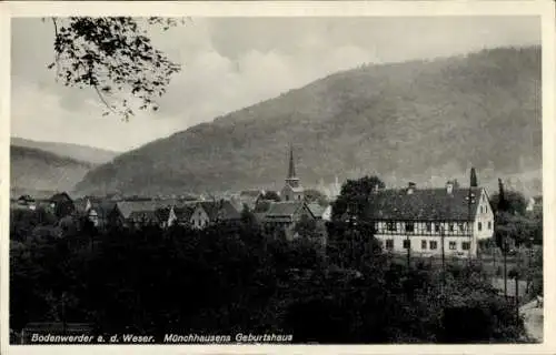 Ak Bodenwerder an der Weser, Bodenwerder, Münchhausens Geburtshaus, Berge, Landschaft, Kirche