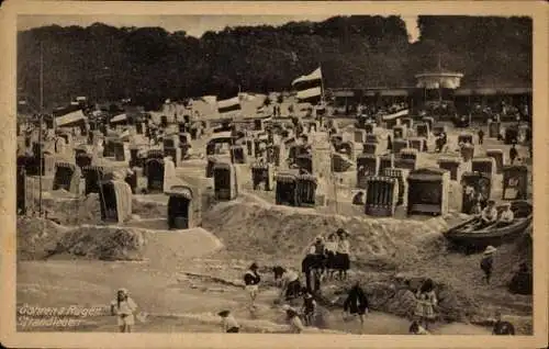 Ak Ostseebad Göhren auf Rügen, Strand mit Strandkörben, Badegäste, Boote, Küstenlandschaft