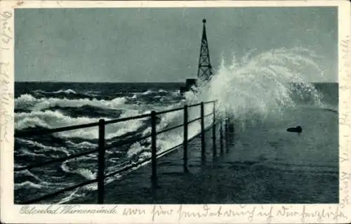 Ak Ostseebad Warnemünde Rostock, Bilder vom Meer, Wellen, Leuchtturm, Stahltor