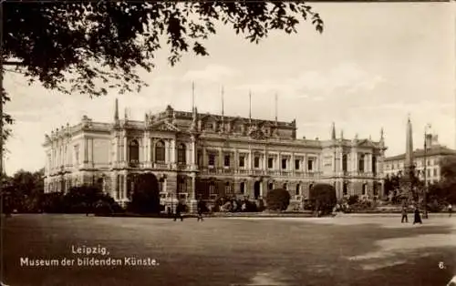 Ak Leipzig, Museum der bildenden Künste,  Architektur, Parkanlage, Wolken am Himmel