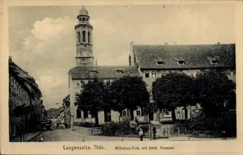 Ak Bad Langensalza in Thüringen, Wilhelms-Platz, Städt. Museum, Kirchturm,  Architektur