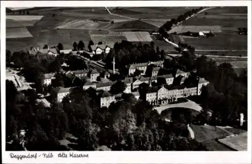 Ak Deggendorf im Bayerischen Wald Niederbayern, Luftaufnahme