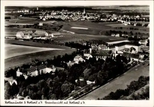 Ak Rottweil am Neckar, Luftaufnahme von   Gebäude, ländliche Umgebung